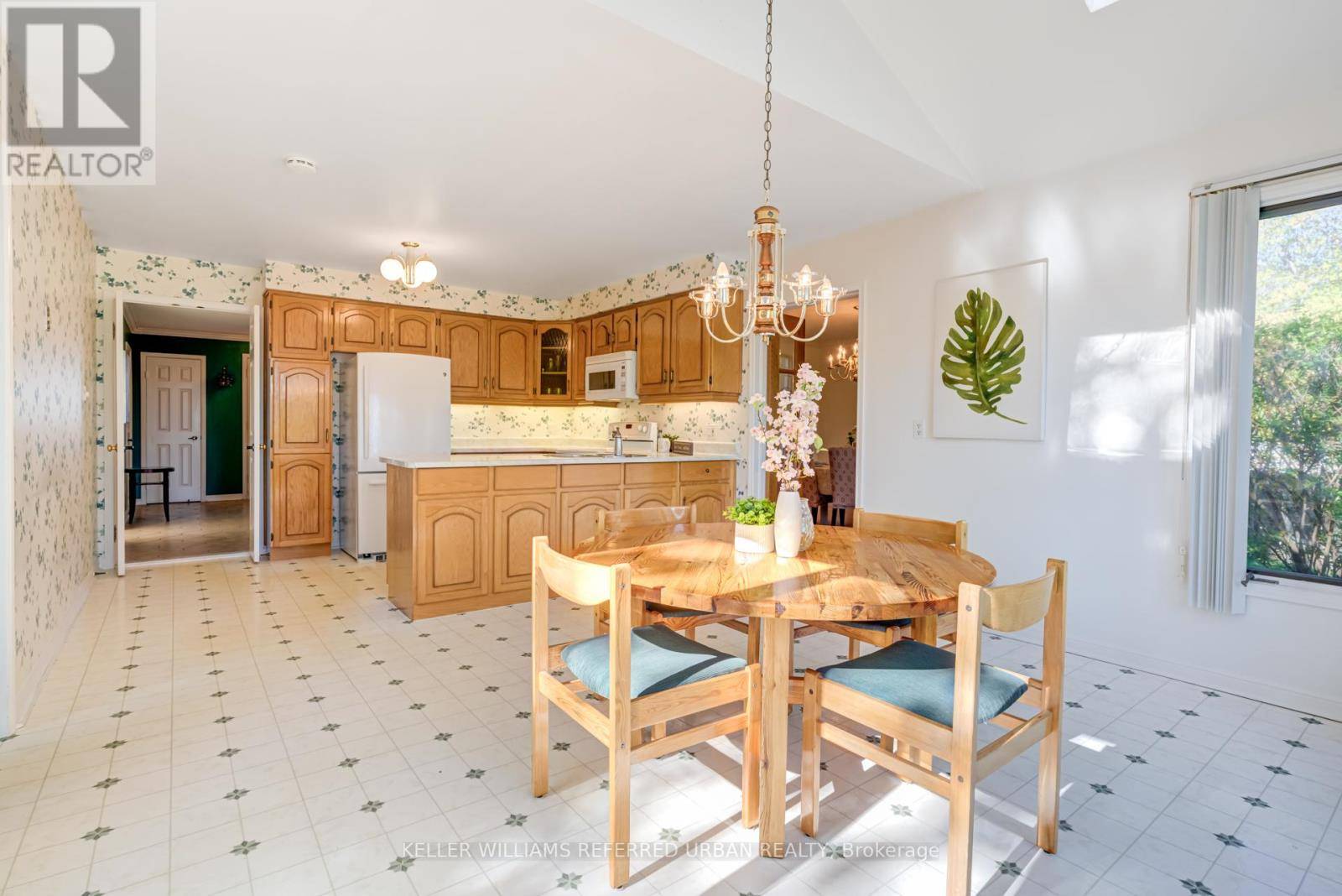 Mississauga (creditview), ON L5C3S7,4175 TALL PINE COURT