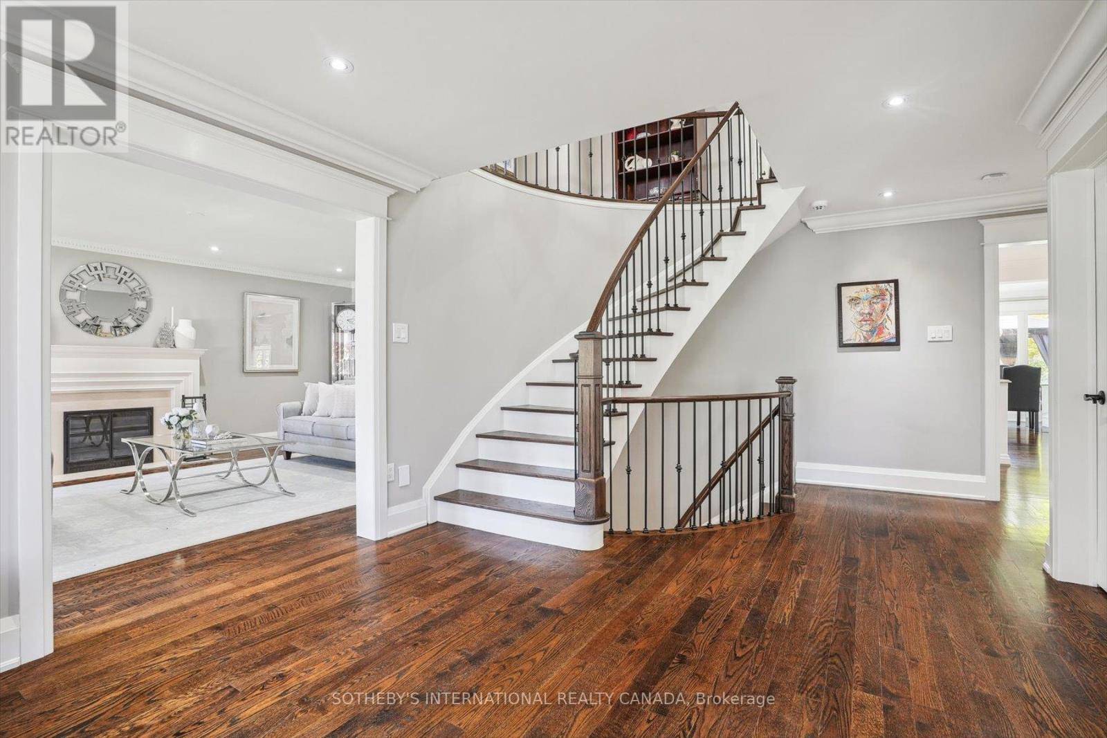 Burlington (tyandaga), ON L7P4T6,1662 ROUNDLEAF COURT