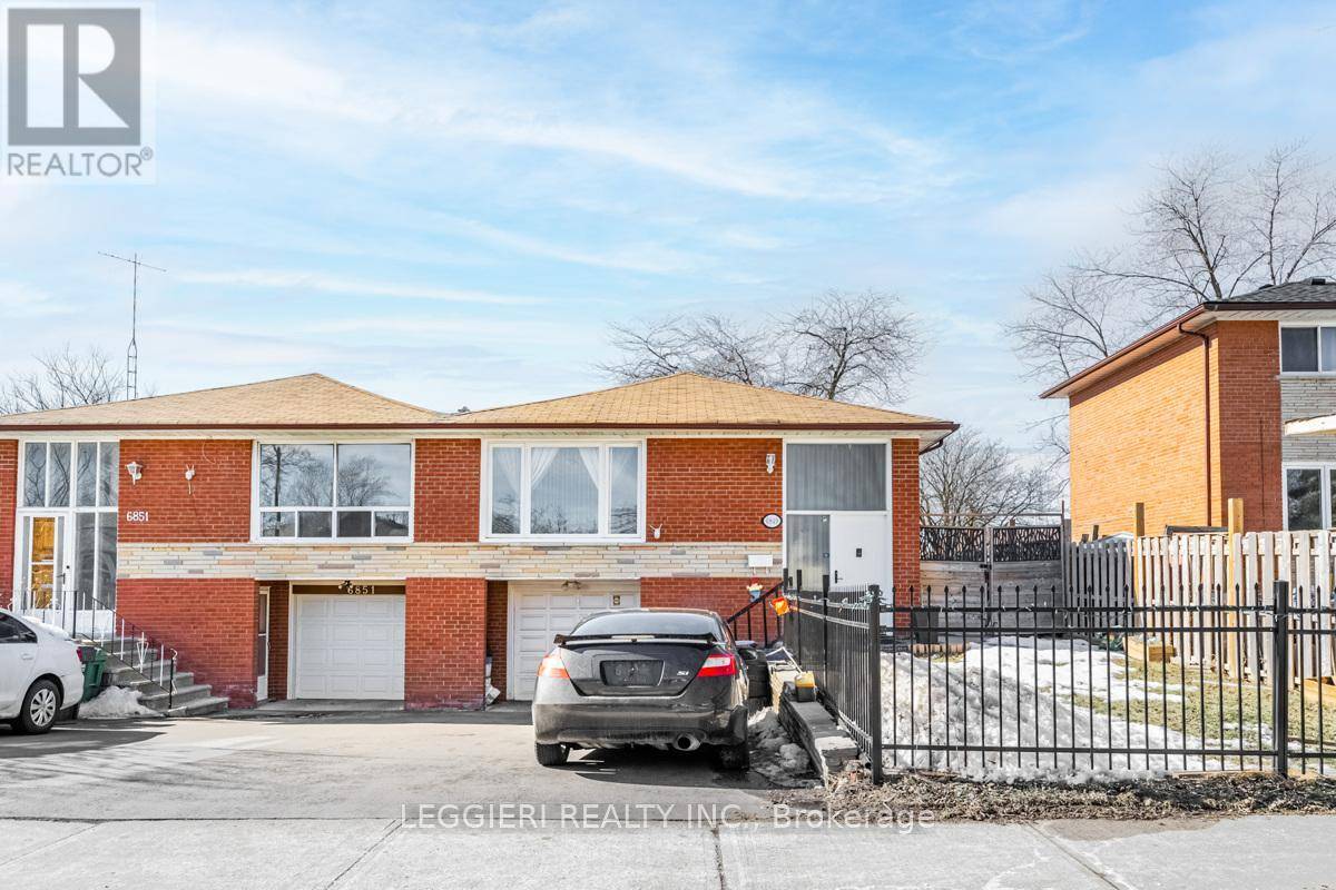 Mississauga (malton), ON L4T2W6,6849 DARCEL AVENUE