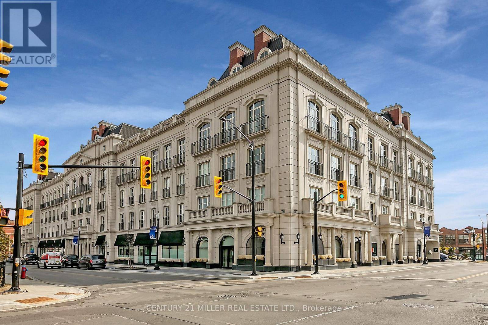 Oakville (oo Old Oakville), ON L6J0G2,300 Randall ST #Ph9