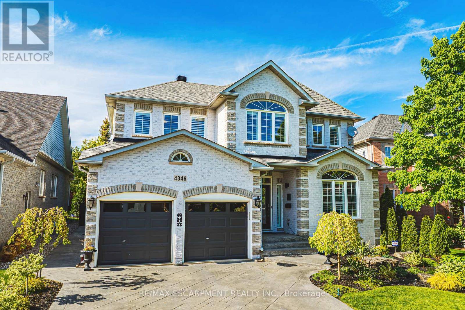 Burlington (rose), ON L7M4R1,4346 MILLCROFT PARK DRIVE