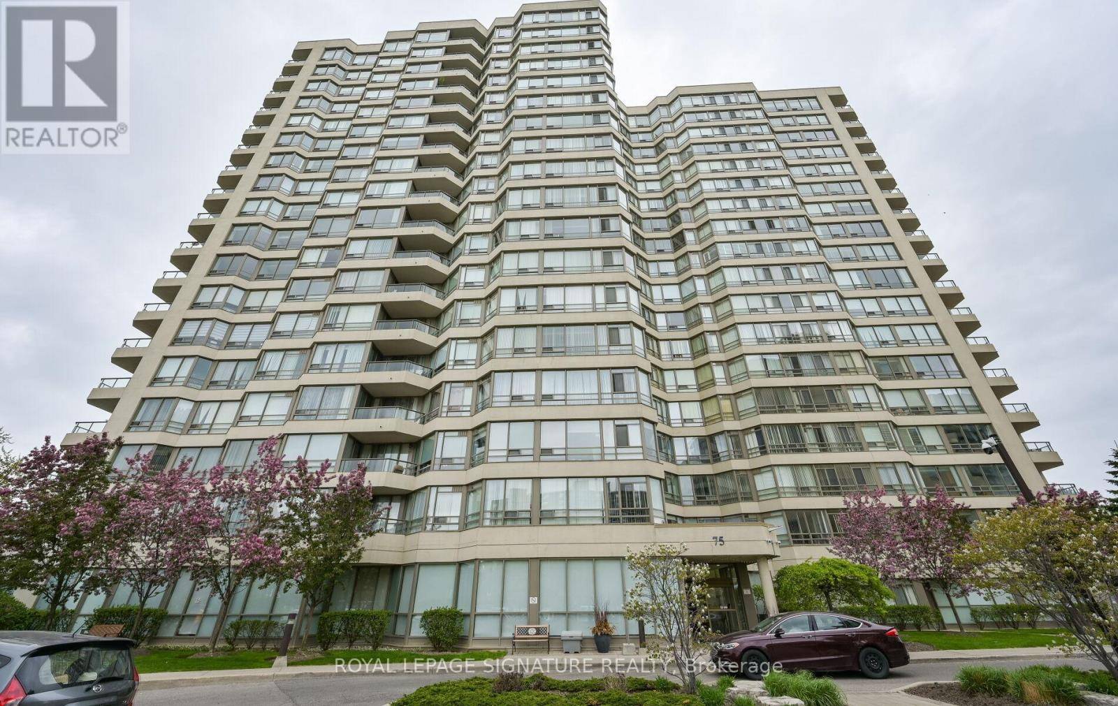 Mississauga (cooksville), ON L5A4G5,75 King ST East #510