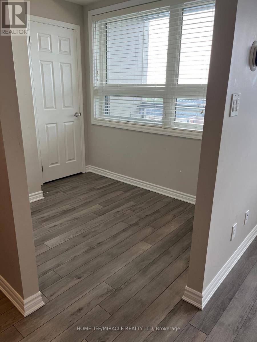 Brampton (northwest Brampton), ON L7A5G5,200 Lagerfeld DR #522