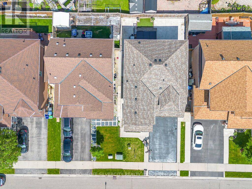 Brampton (snelgrove), ON L7A3K5,98 MASTERS GREEN CRESCENT