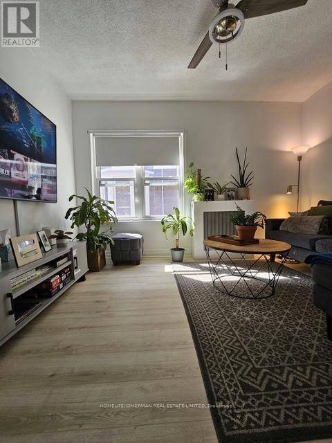 Toronto (junction Area), ON M6P1S9,27 Vernon ST #Main Floor