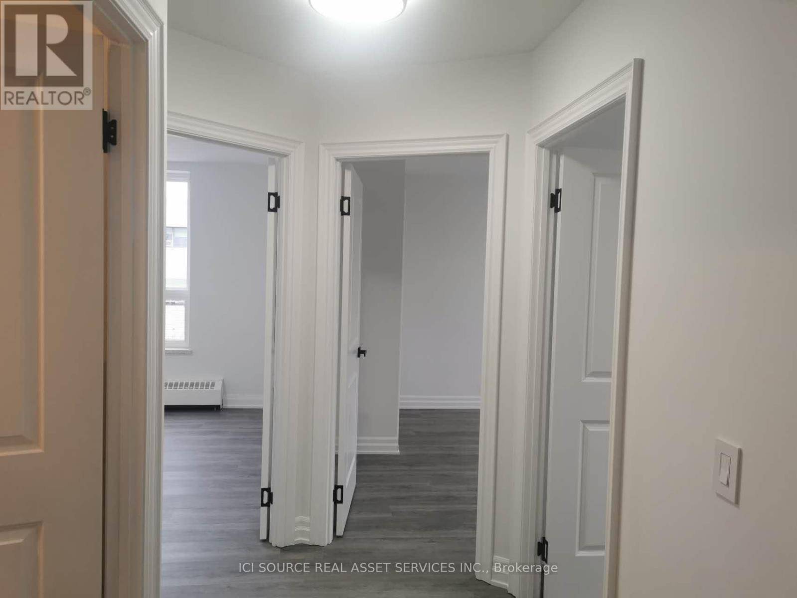 Toronto (downsview-roding-cfb), ON M3M1A2,2135 JANE STREET