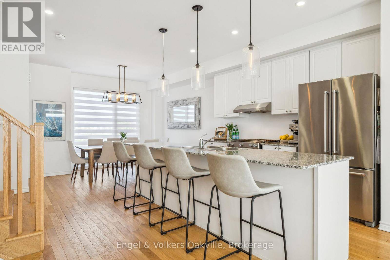 Oakville (ga Glen Abbey), ON L6M5M1,2481 Badger CRES #2
