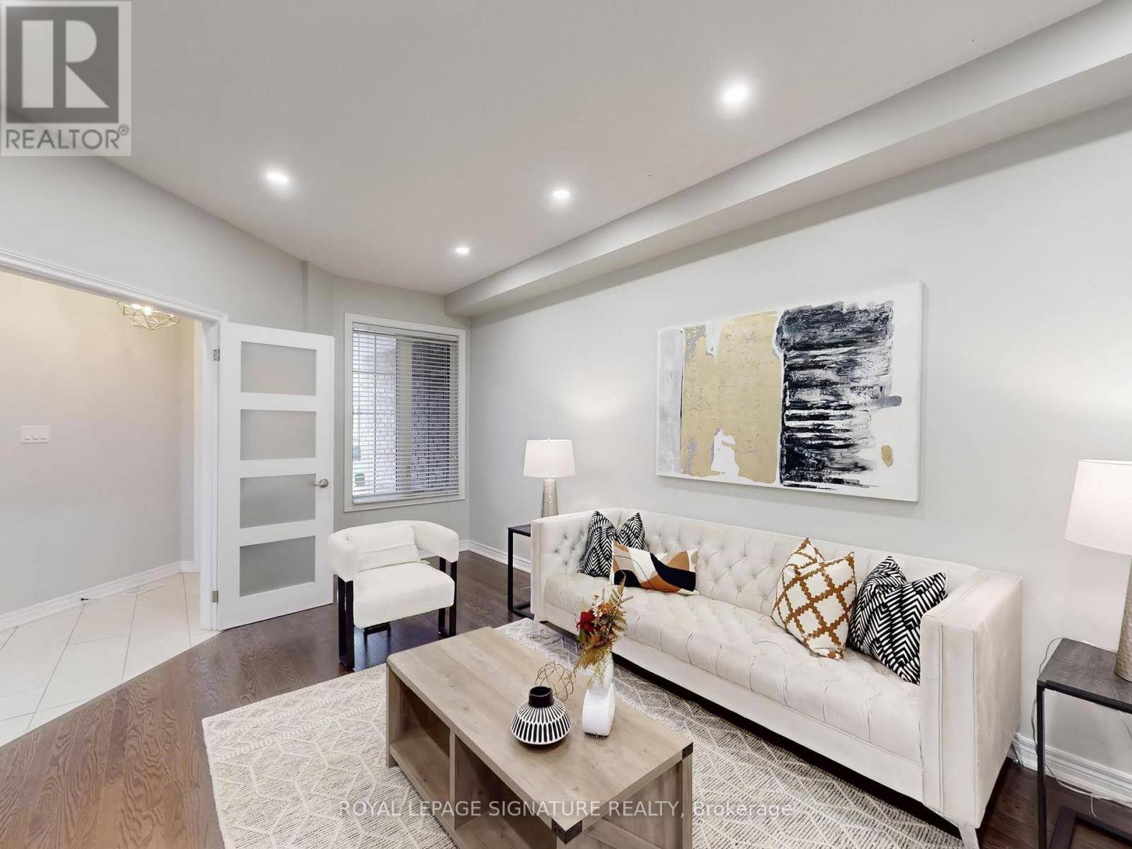 Brampton (sandringham-wellington), ON L6R0Z5,20 NAPERTON DRIVE