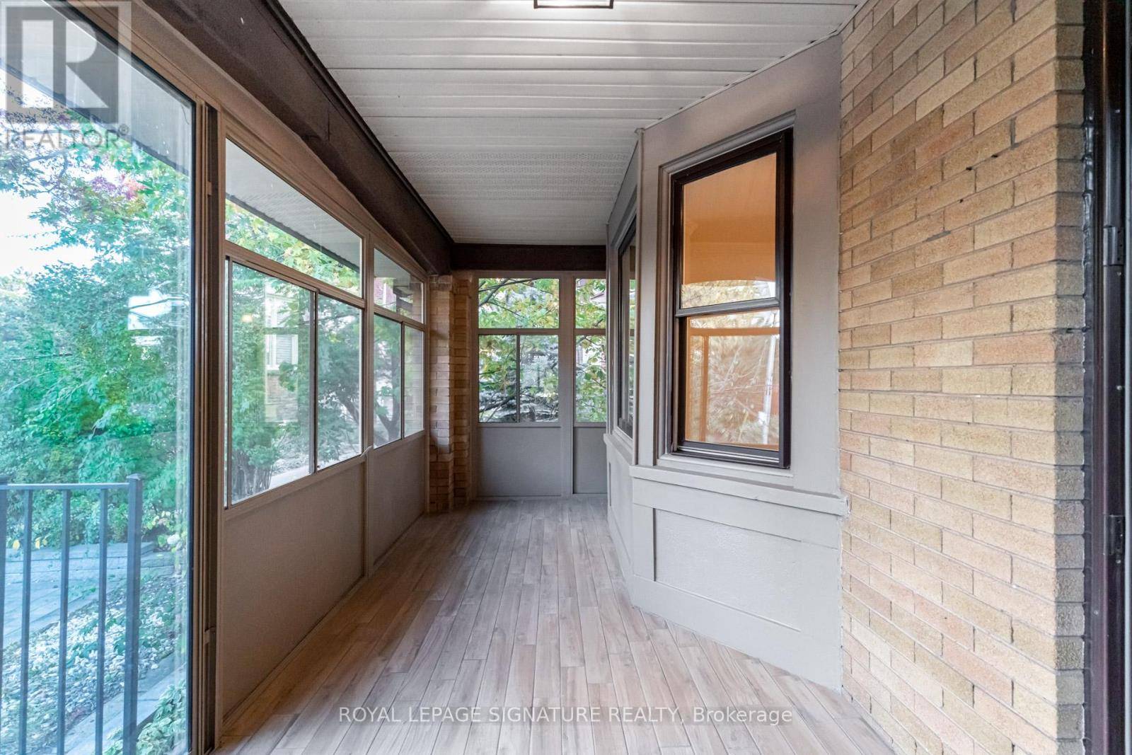 Toronto (high Park North), ON M6P2V9,36 GOTHIC AVENUE