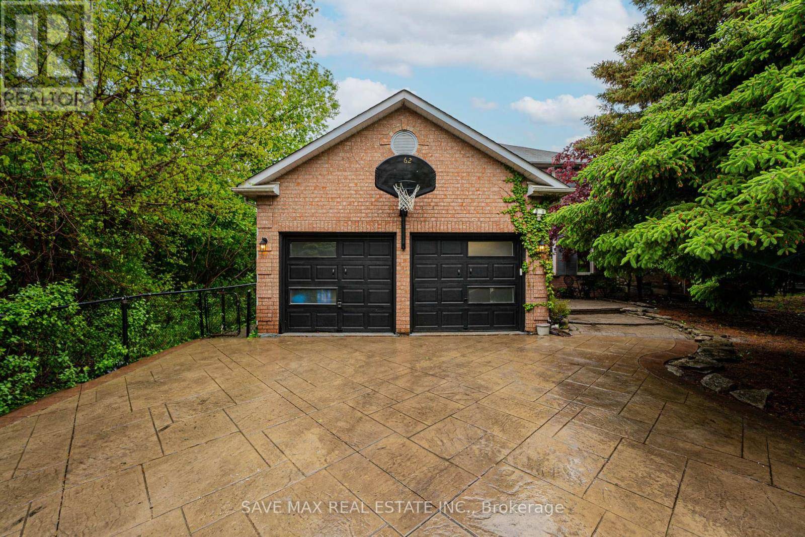 Brampton (westgate), ON L6S5W3,62 LAURELCREST STREET