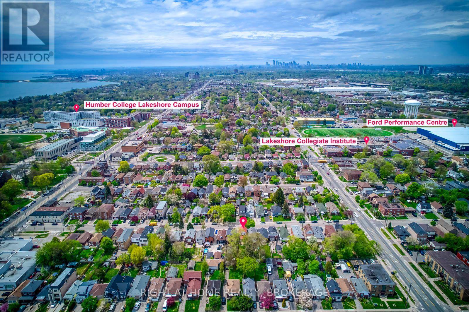 Toronto (new Toronto), ON M8V3J7,39 SIXTEENTH STREET