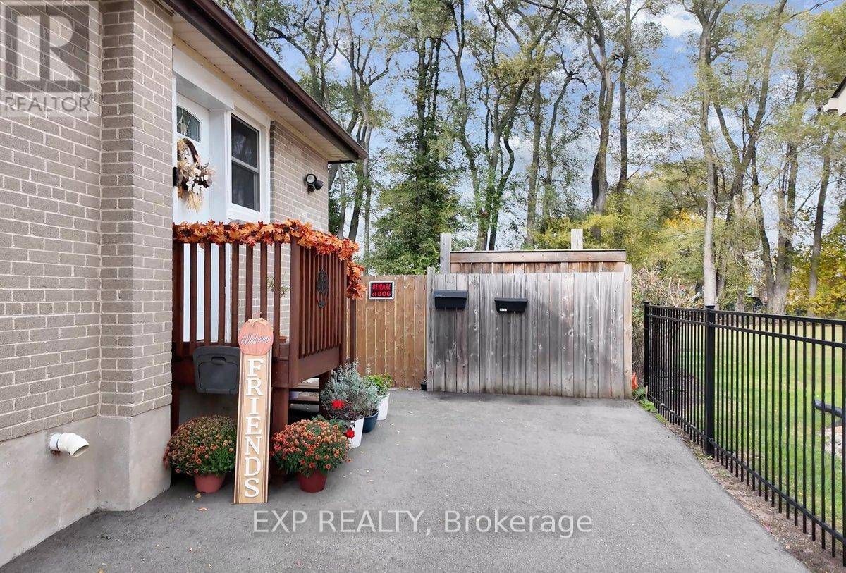 Burlington (lasalle), ON L7T3T1,667 Wickens AVE #Lower