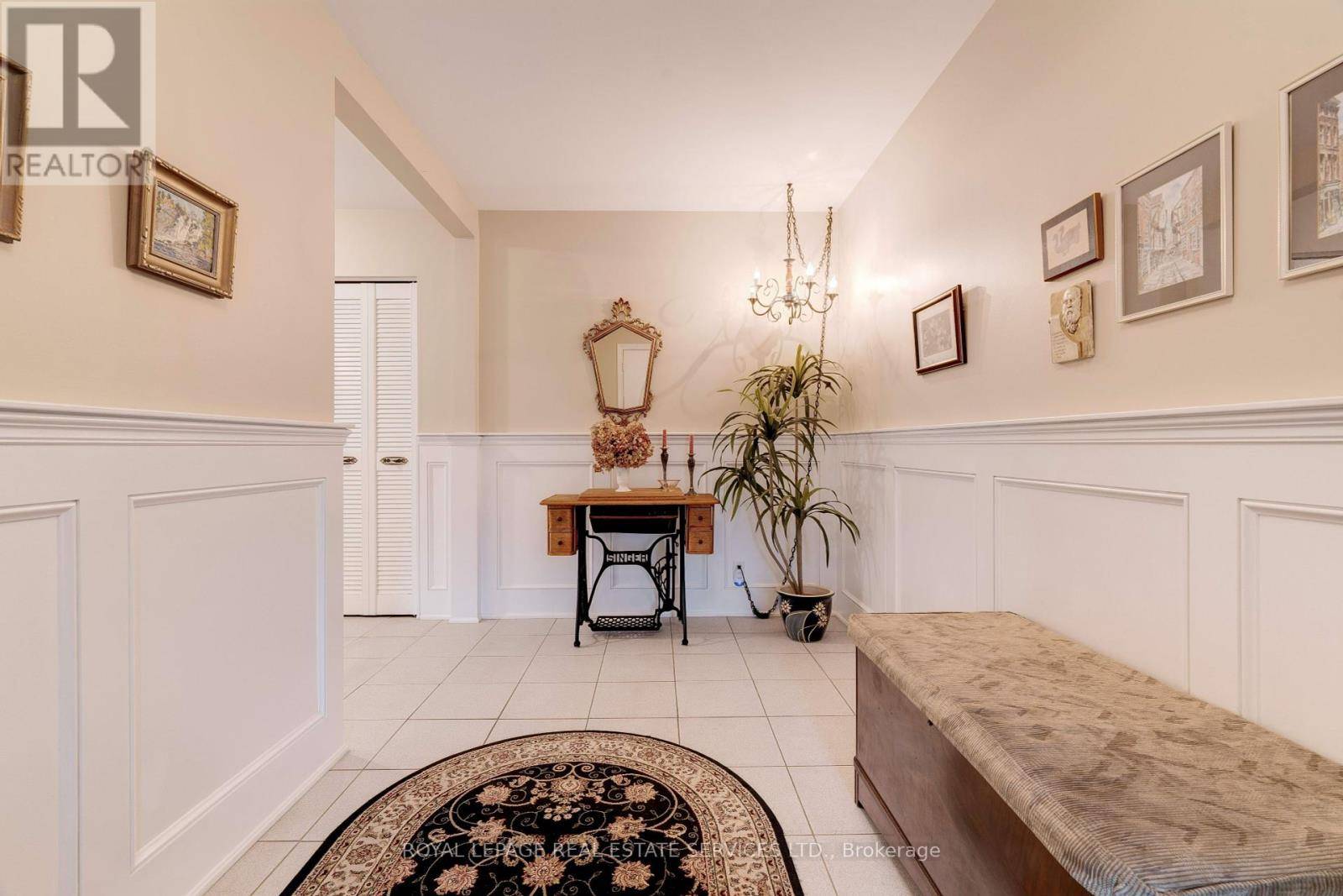 Oakville (fa Falgarwood), ON L6H2M6,1285 HART CRESCENT