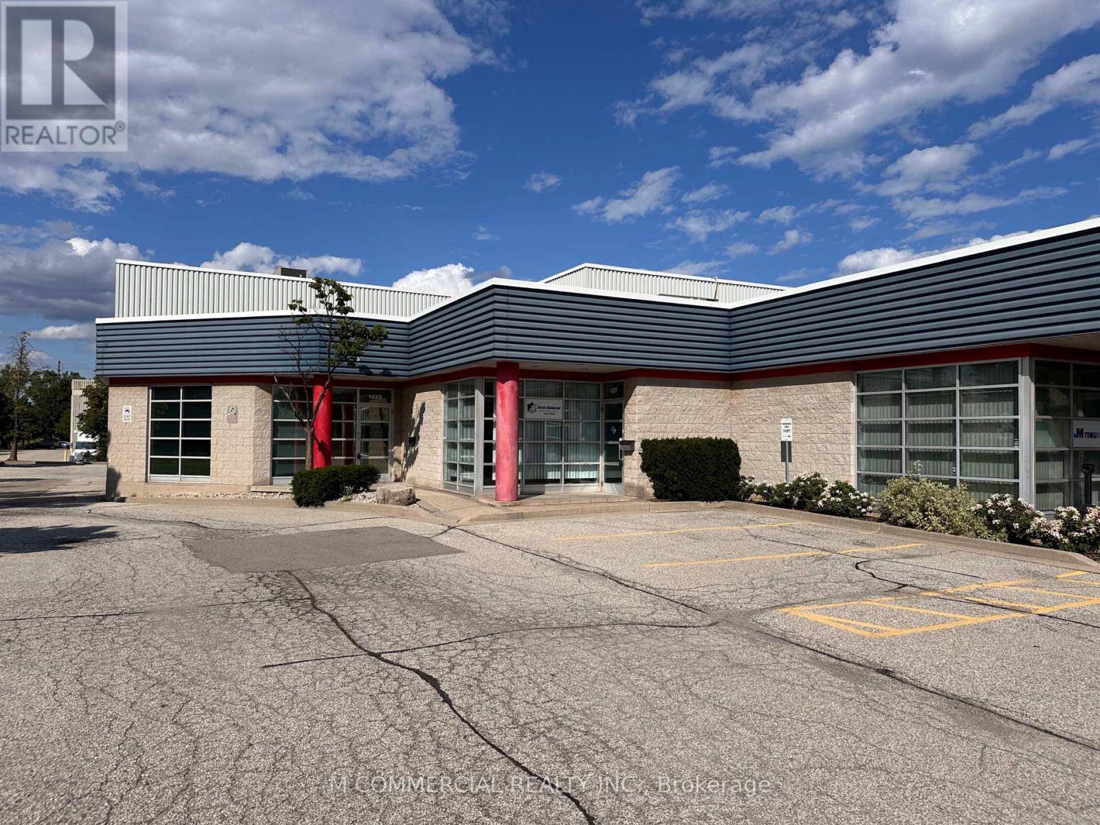 Burlington (industrial Burlington), ON L7L6A7,1329 HEINE COURT