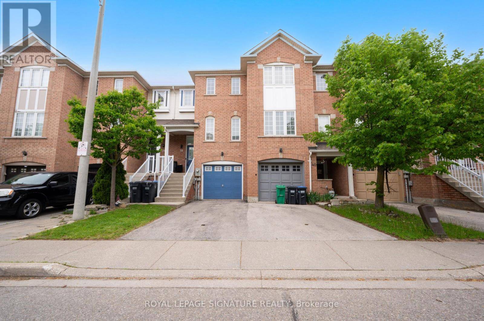 Brampton (heart Lake East), ON L6Z4W7,271 Richvale DR South #39