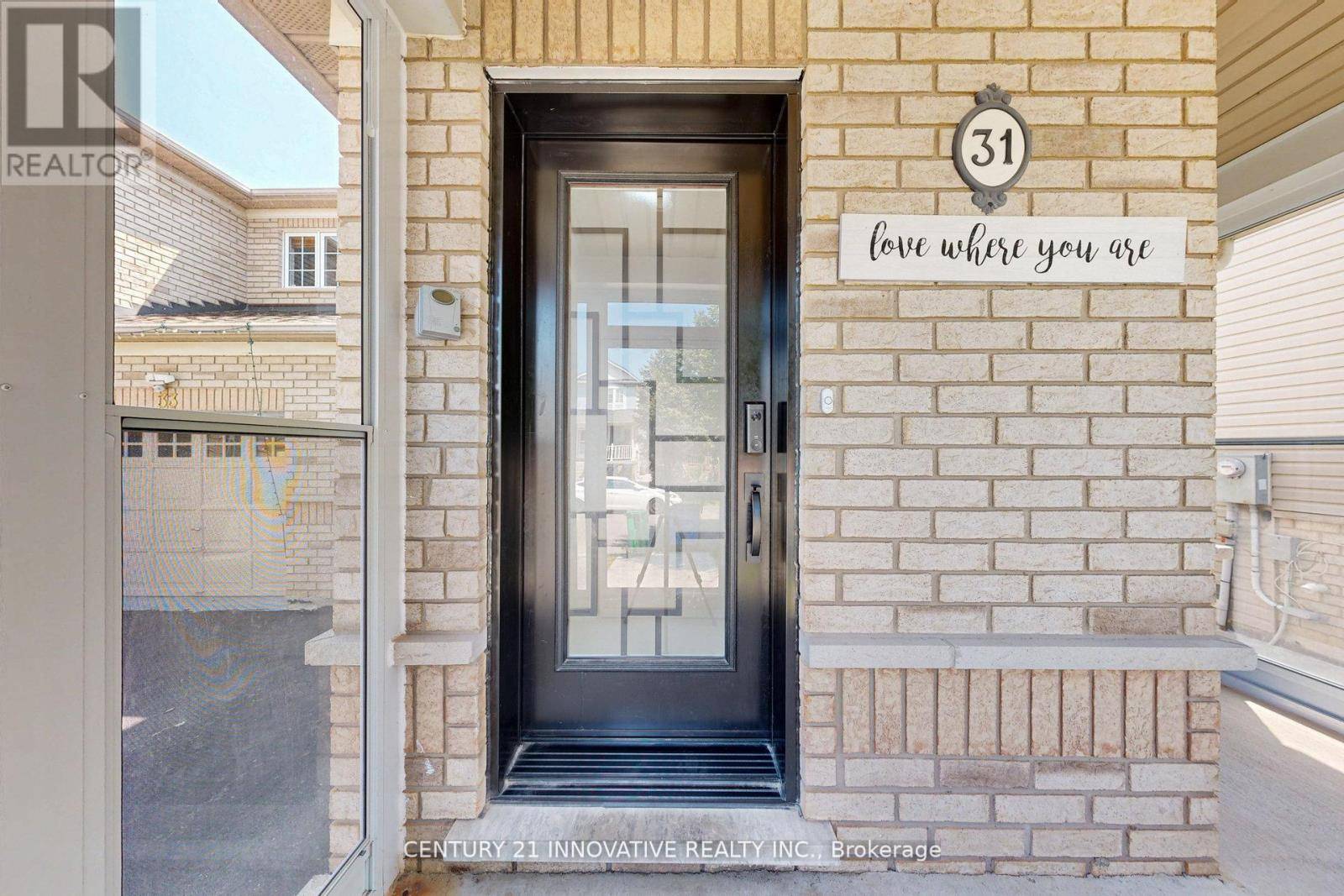 Brampton (northwest Sandalwood Parkway), ON L7A1V7,31 STABLE GATE