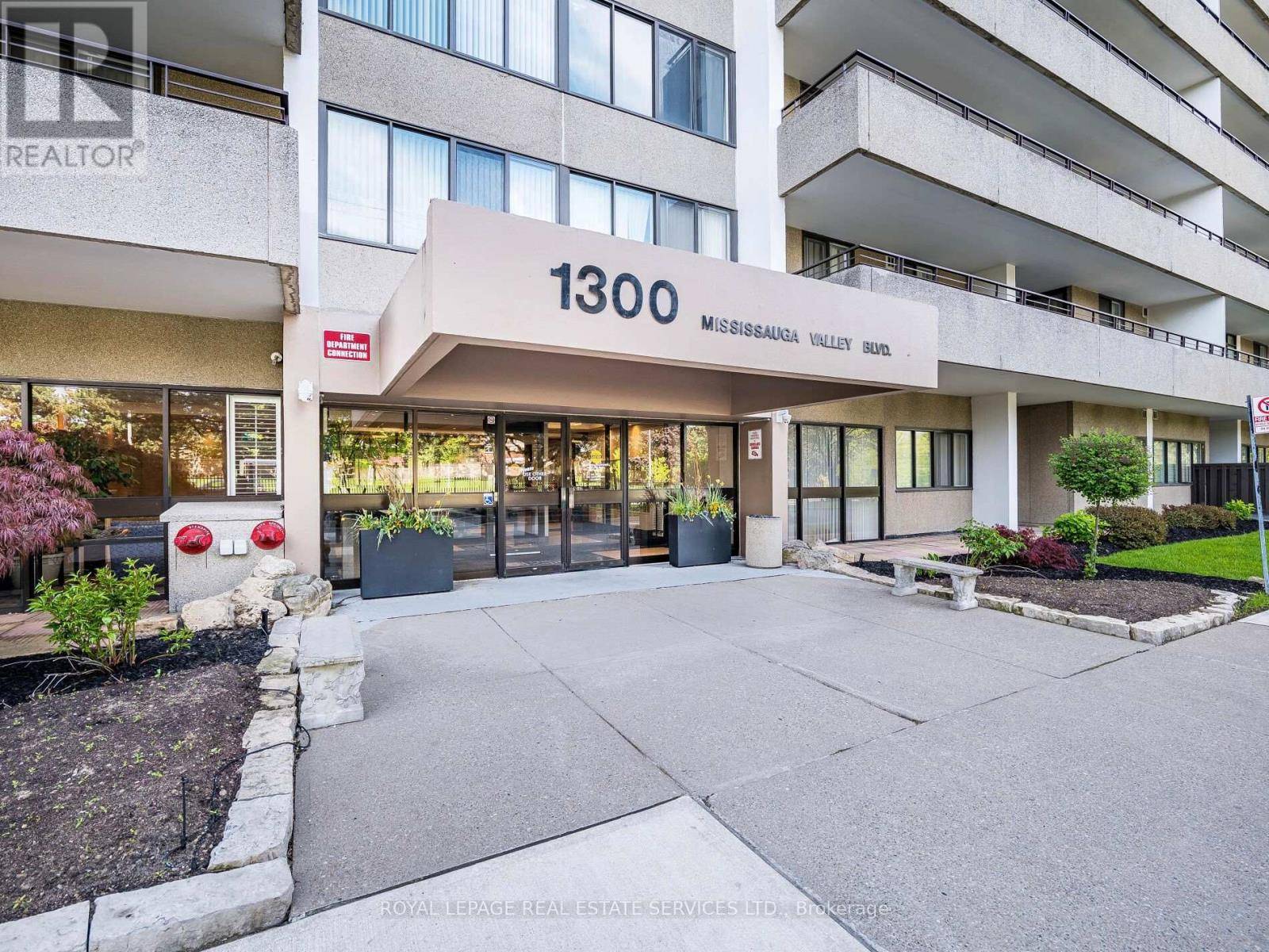 Mississauga (mississauga Valleys), ON L5A3S8,1300 Mississauga Valley BLVD #203