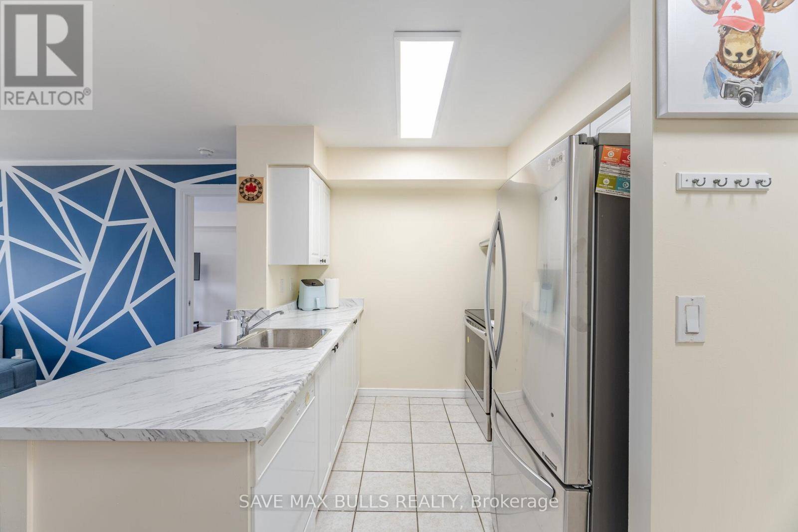 Brampton (fletcher's Creek South), ON L6Y5H5,300 Ray Lawson BLVD #303