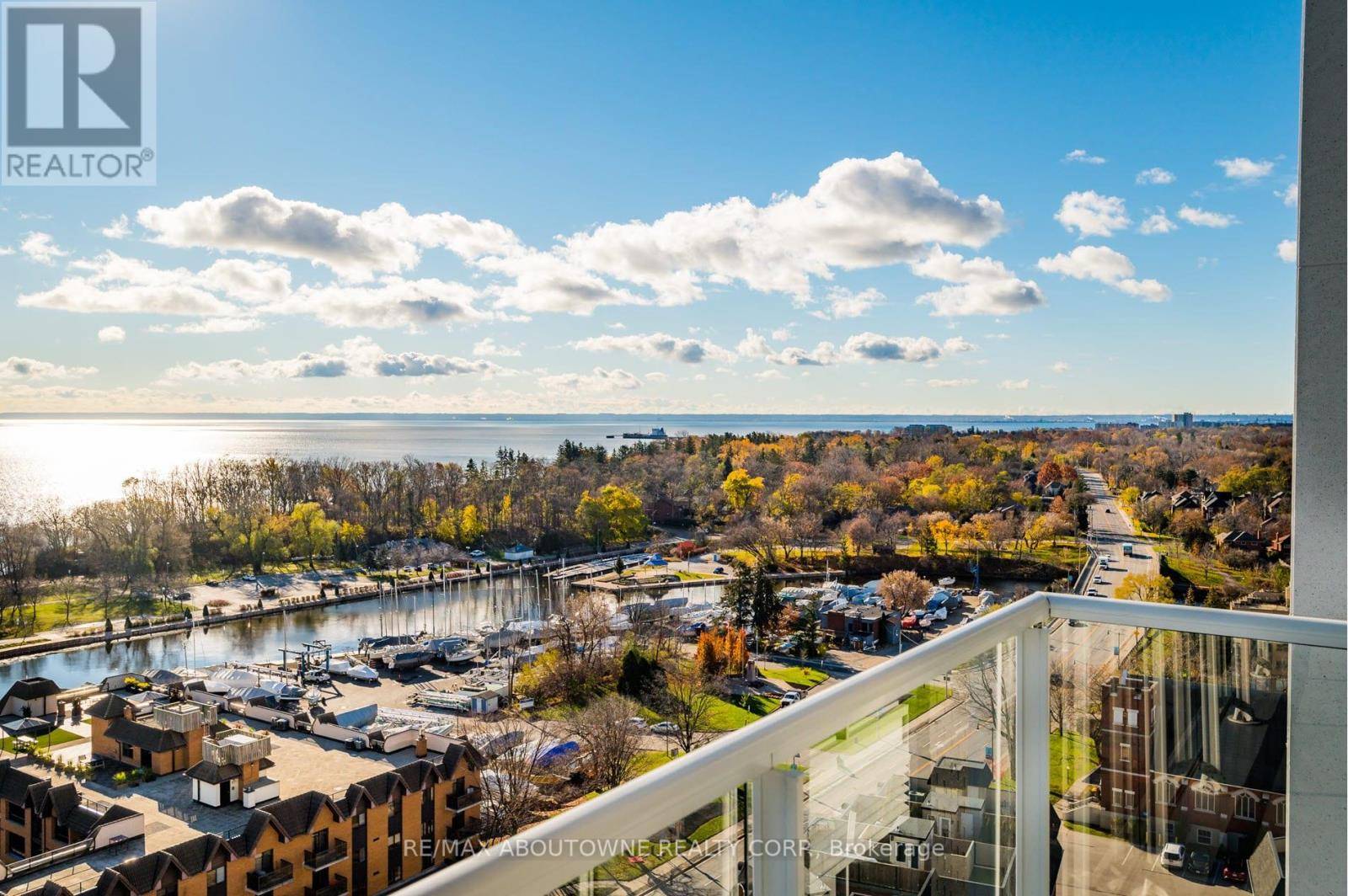 Oakville (br Bronte), ON L6L3C1,125 Bronte RD #B0902