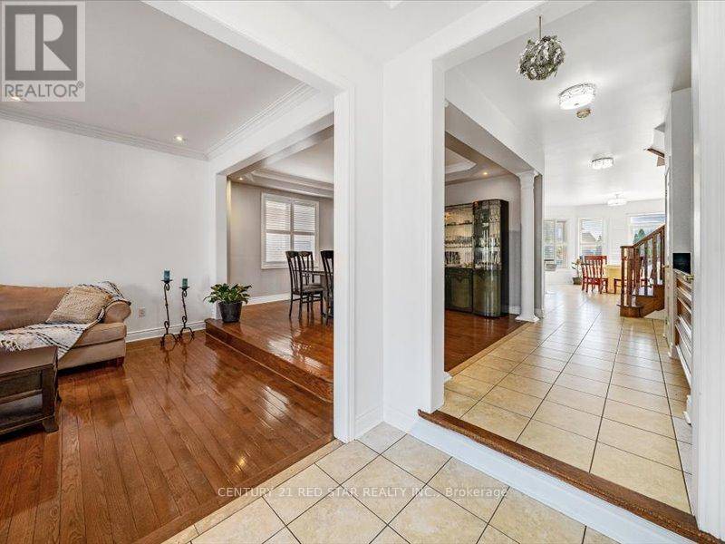 Brampton (vales Of Castlemore North), ON L6P1V9,31 EIFFEL BOULEVARD