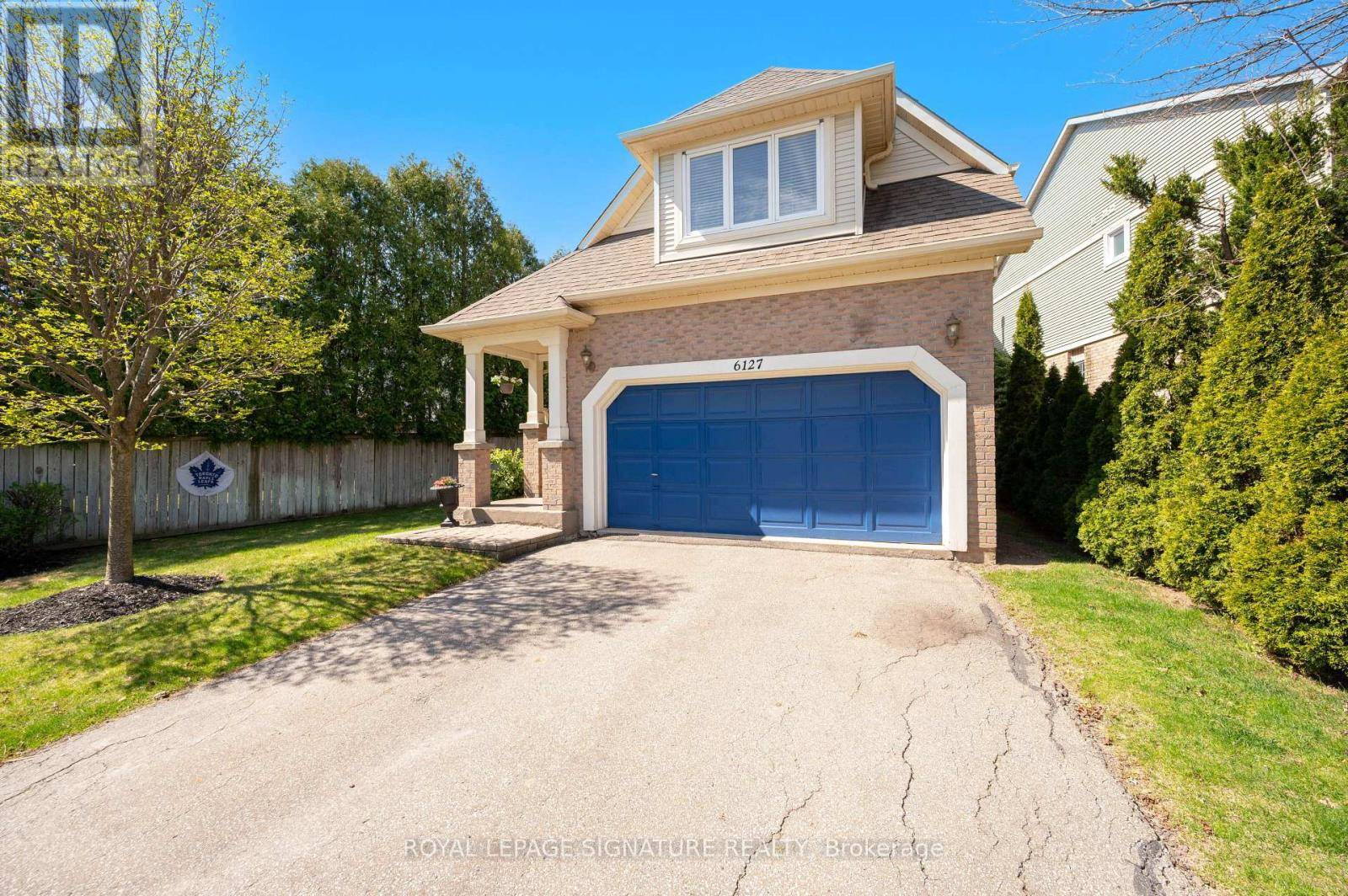 Mississauga (central Erin Mills), ON L5M5K7,6127 LEESIDE CRESCENT