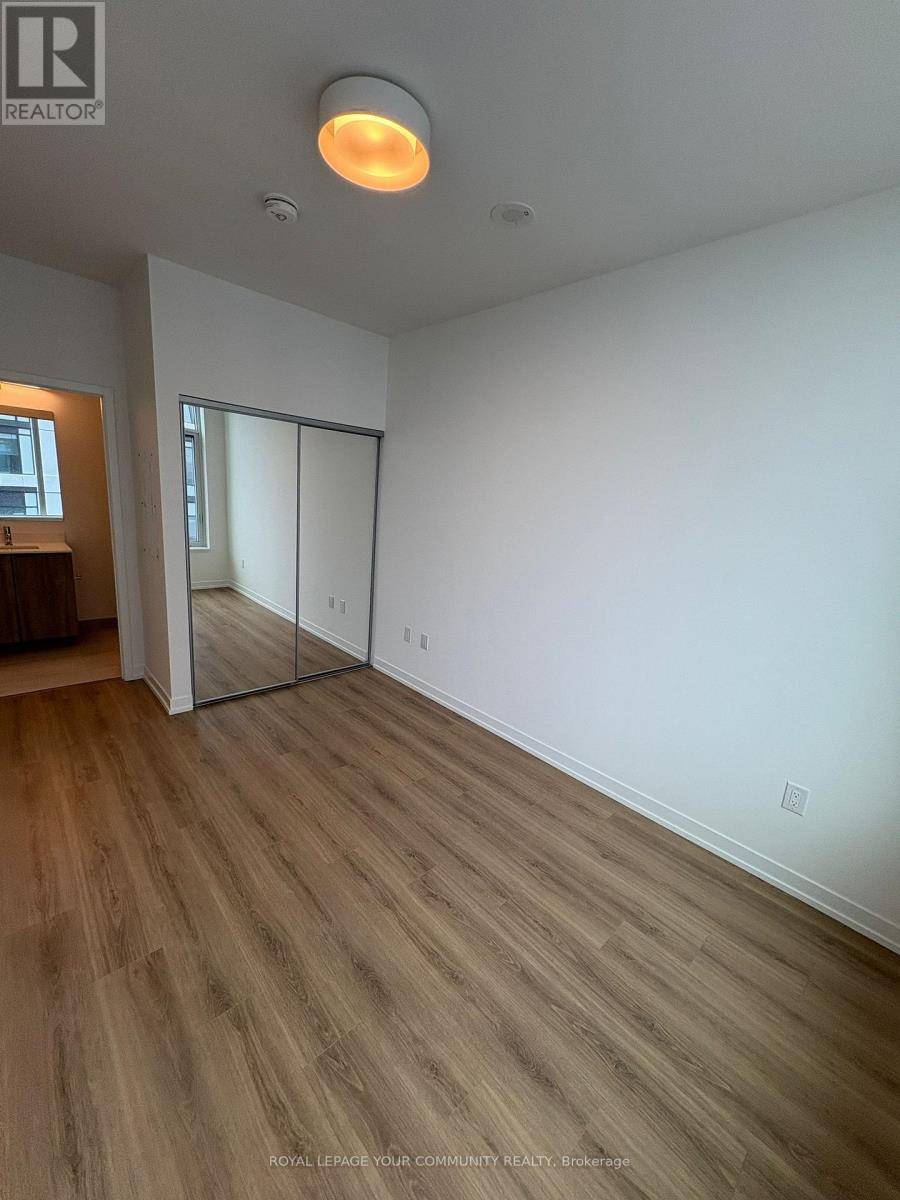 Mississauga (central Erin Mills), ON L5M2V8,2485 Eglinton AVE West #405