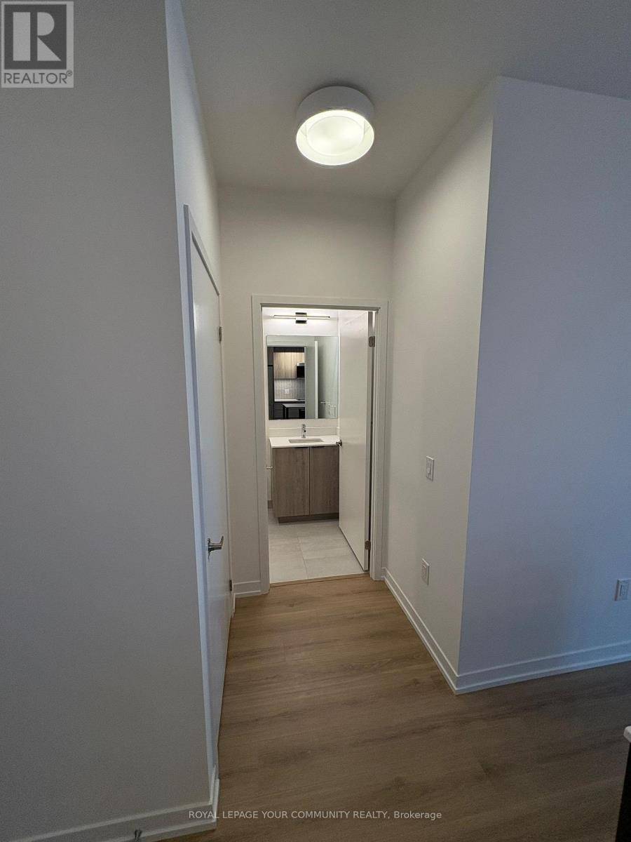 Mississauga (central Erin Mills), ON L5M2V8,2485 Eglinton AVE West #405