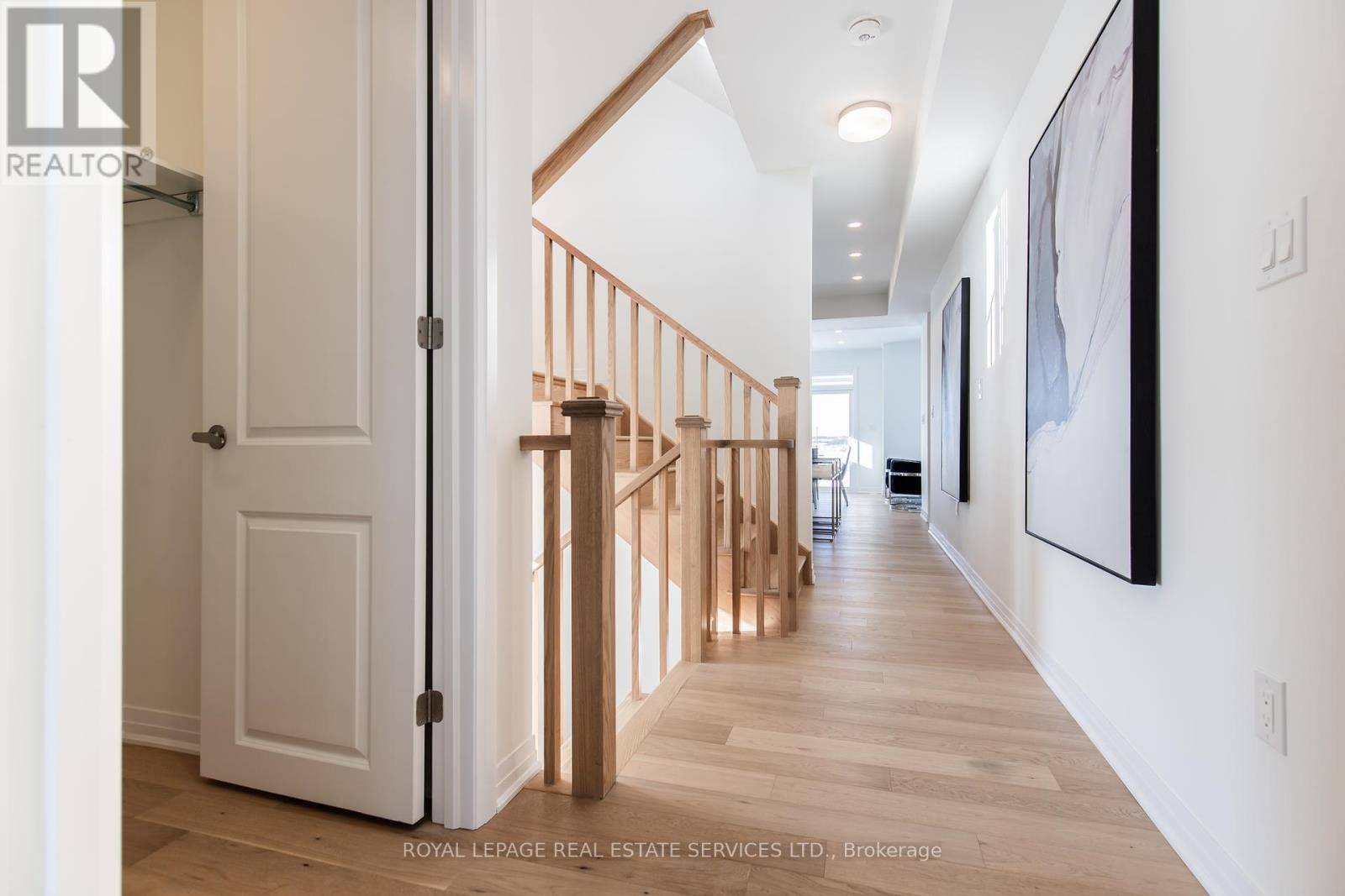 Oakville (go Glenorchy), ON L6M5S6,3300 MARINER PASSAGE