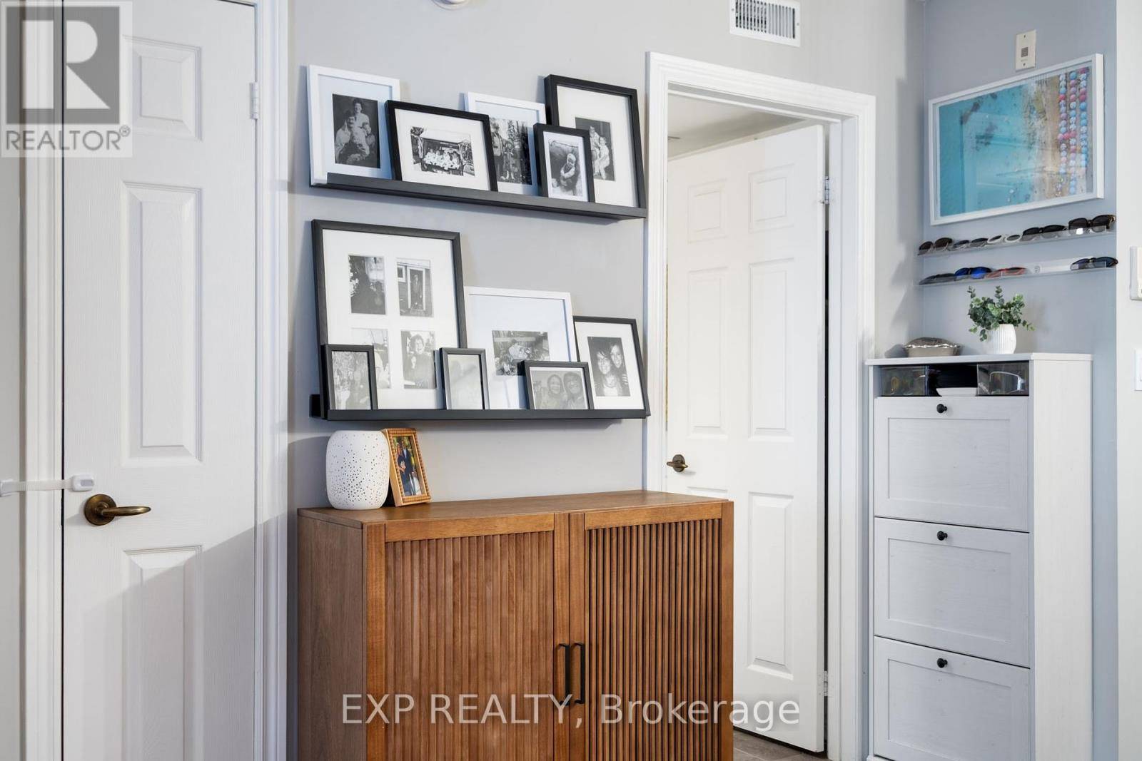Burlington (tansley), ON L7M4M3,4013 Kilmer DR #303
