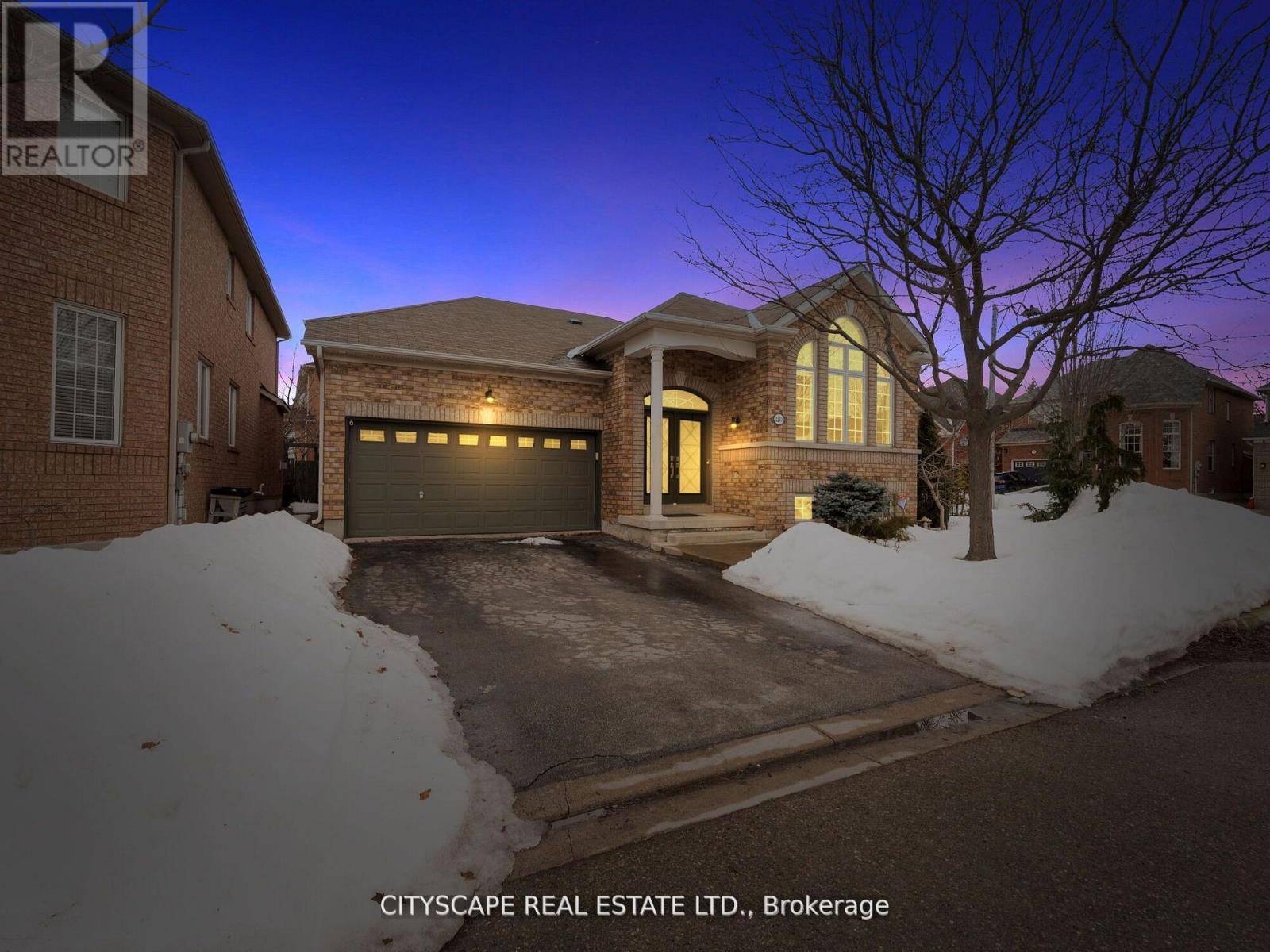 Oakville (bc Bronte Creek), ON L6M5C2,2241 LYNESS AVENUE S