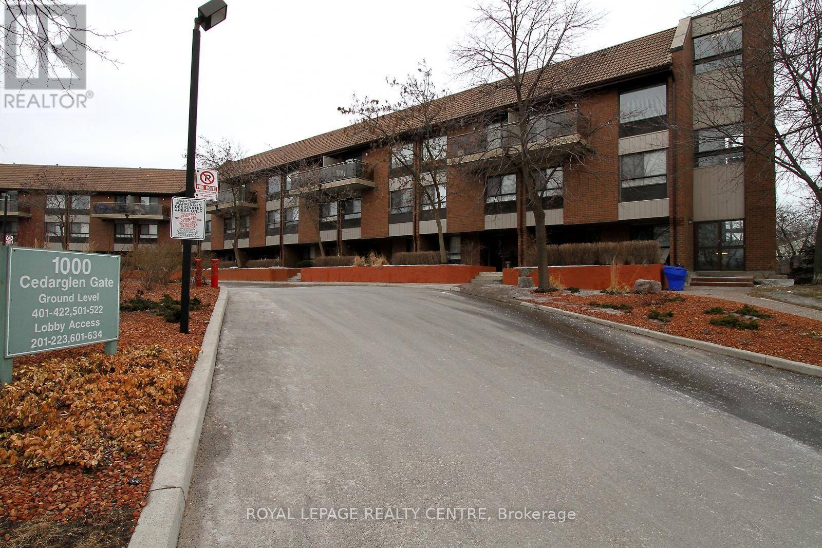 Mississauga (erindale), ON L5C3Z5,1000 Cedarglen Gate #413