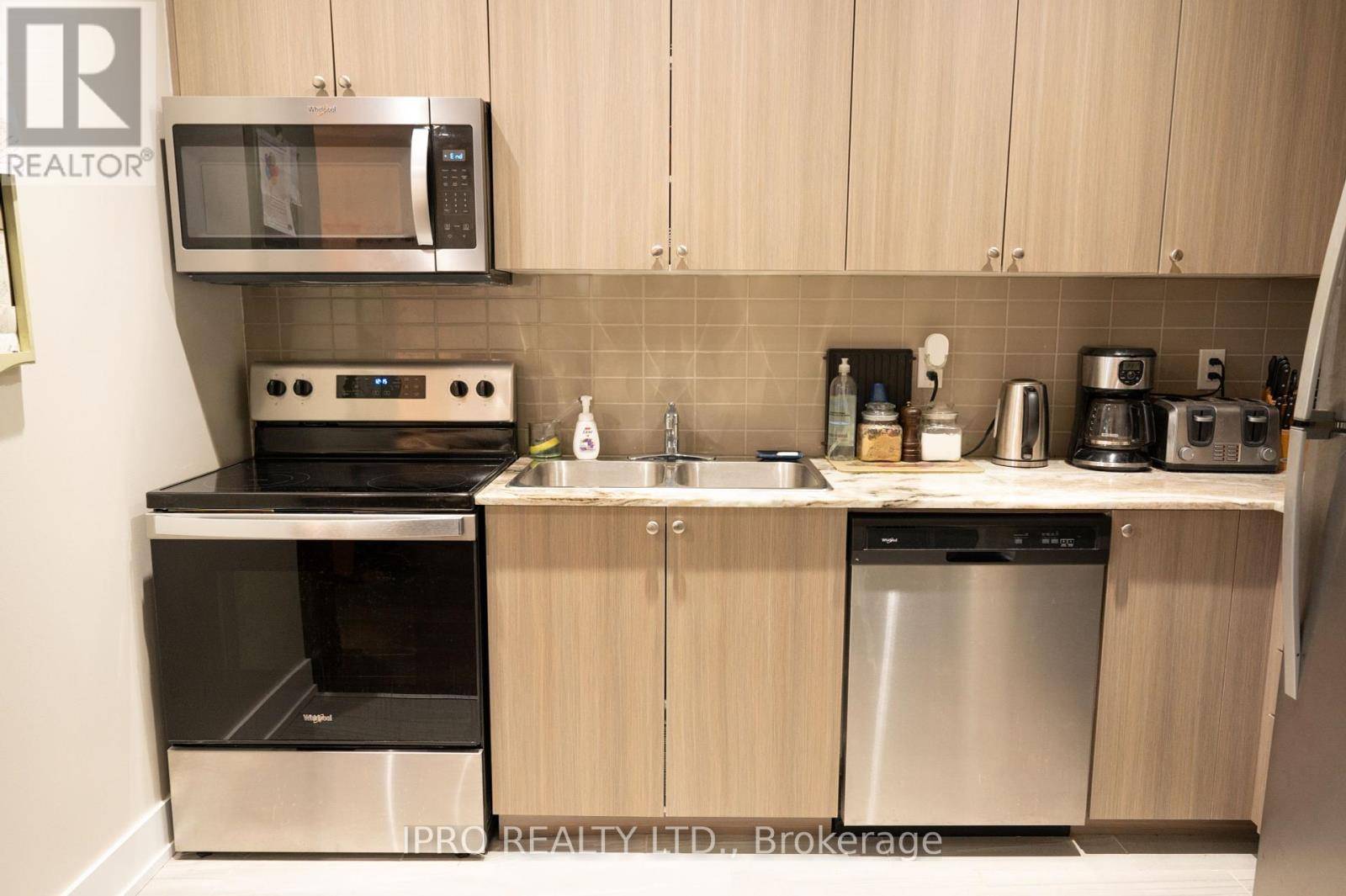 Orangeville, ON L9W1L3,310 Broadway AVE #103