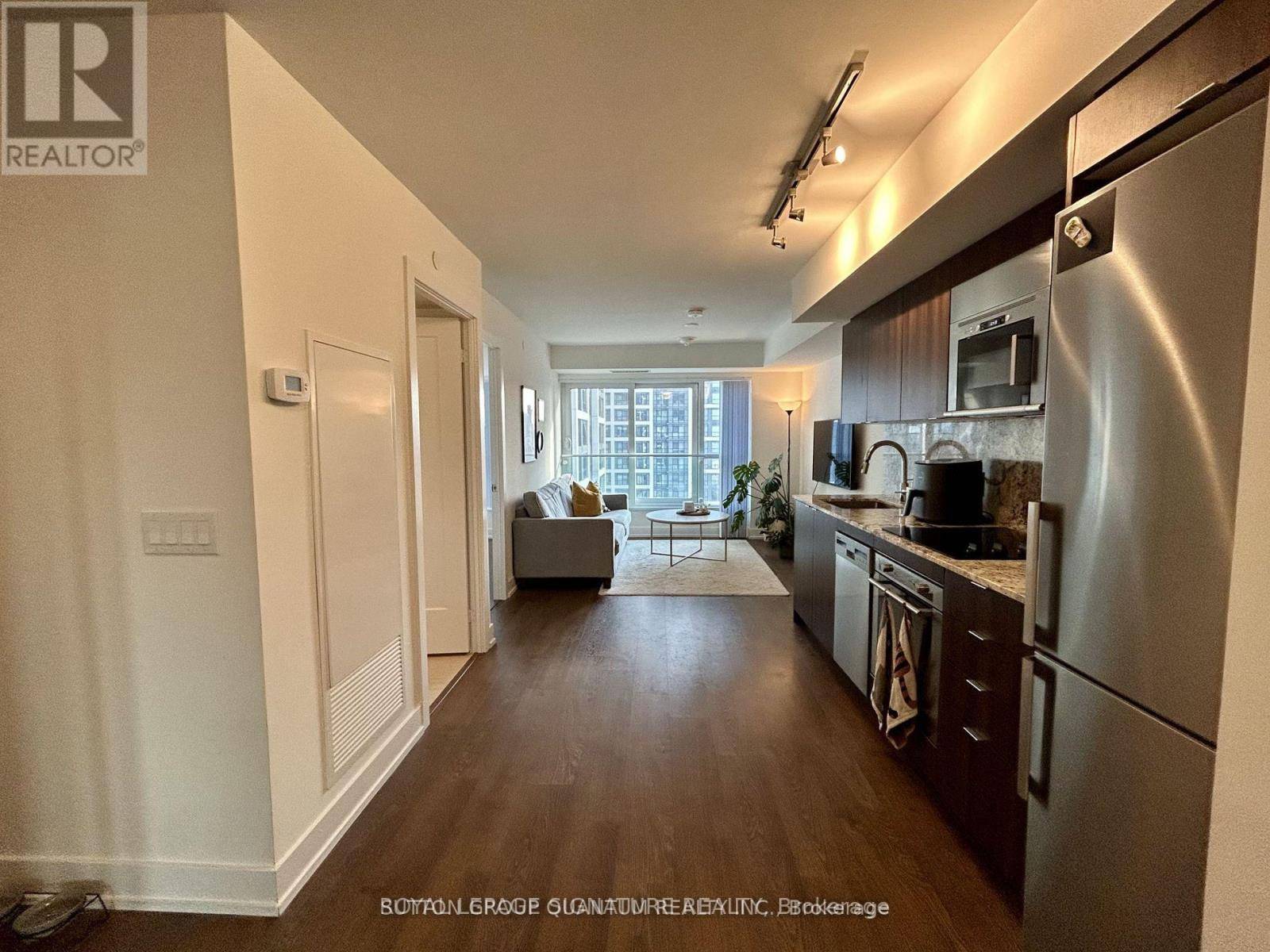 Toronto (islington-city Centre West), ON M9A0C8,5 Mabelle AVE #1532