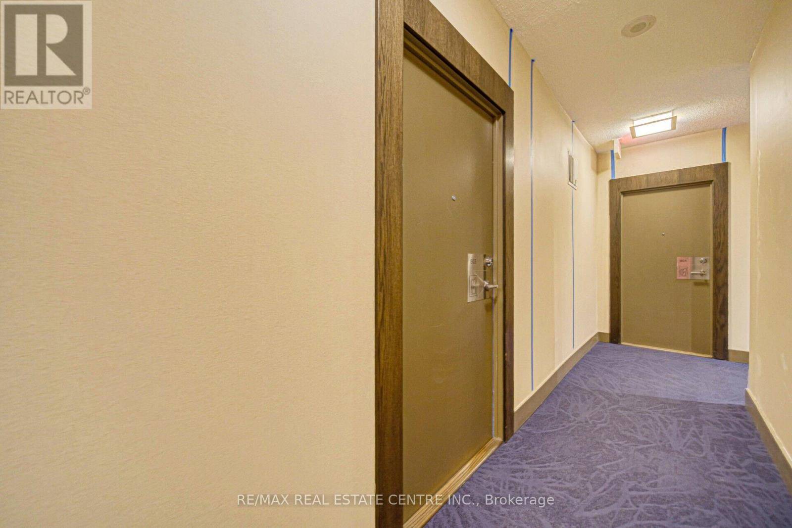 Mississauga (city Centre), ON L5B0G3,4065 Brickstone Mews #1803