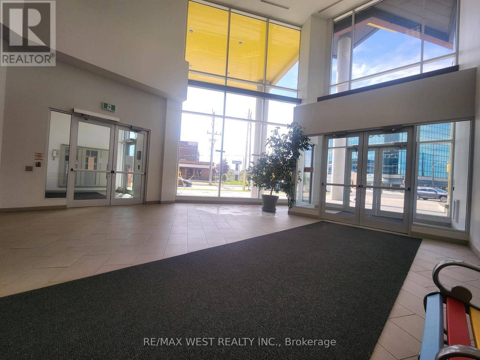 Toronto (york University Heights), ON M3J0L5,1275 Finch AVE West #216