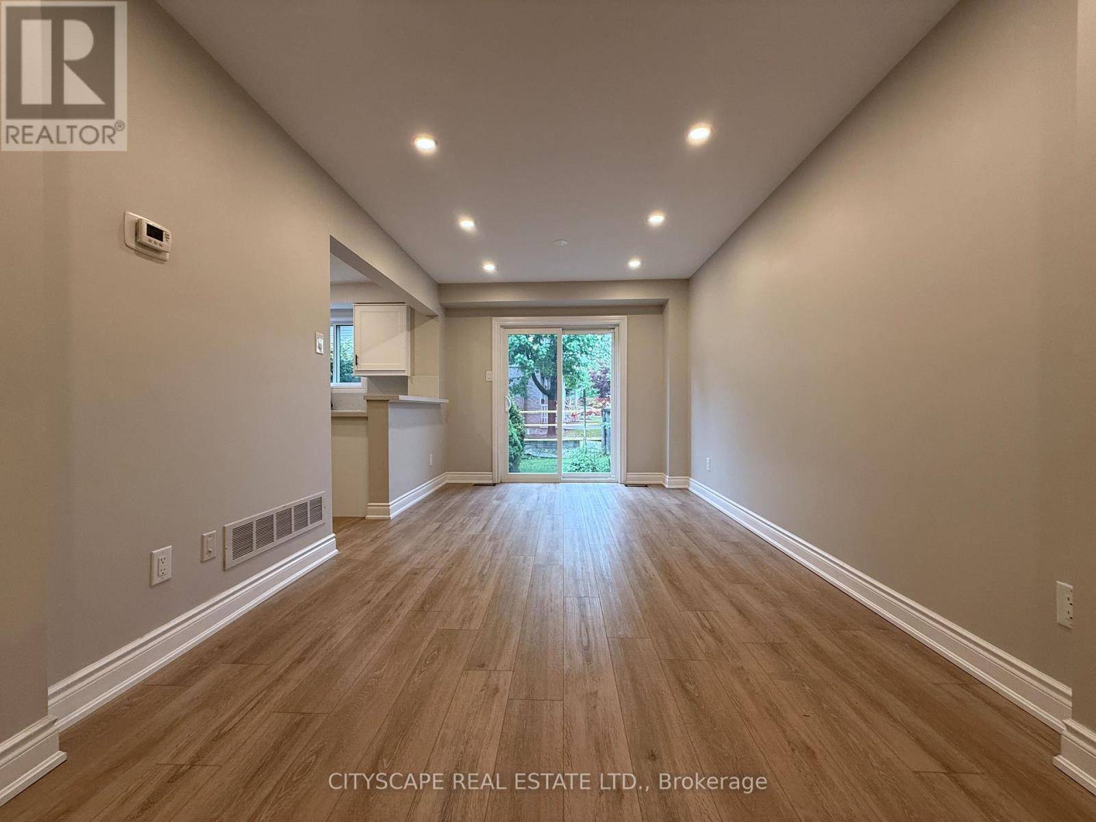 Mississauga (central Erin Mills), ON L5M5P2,5659 Glen Erin DR #58