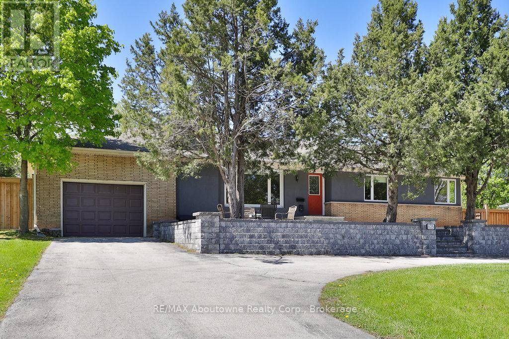 Burlington (bayview), ON L7T1G7,425 PLAINS ROAD W