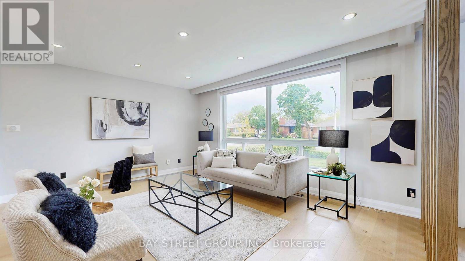 Toronto (islington-city Centre West), ON M9B1M5,4022 BLOOR STREET W