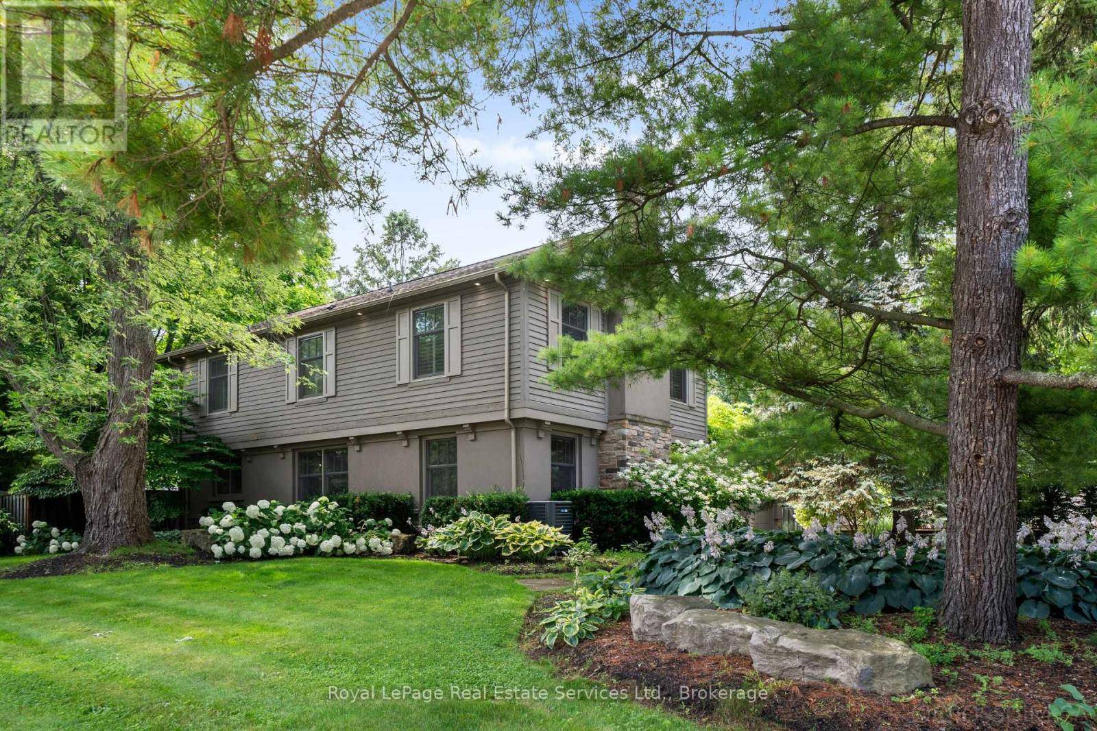 Oakville (mo Morrison), ON L6J4P3,250 DALEWOOD DRIVE