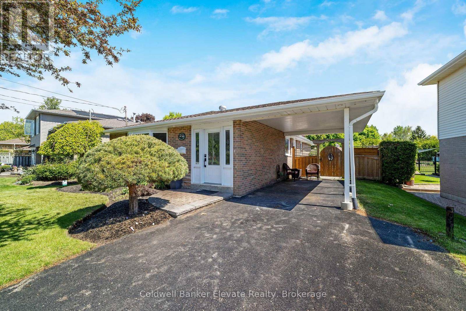 Halton Hills (georgetown), ON L7G4E4,183 DELREX BOULEVARD