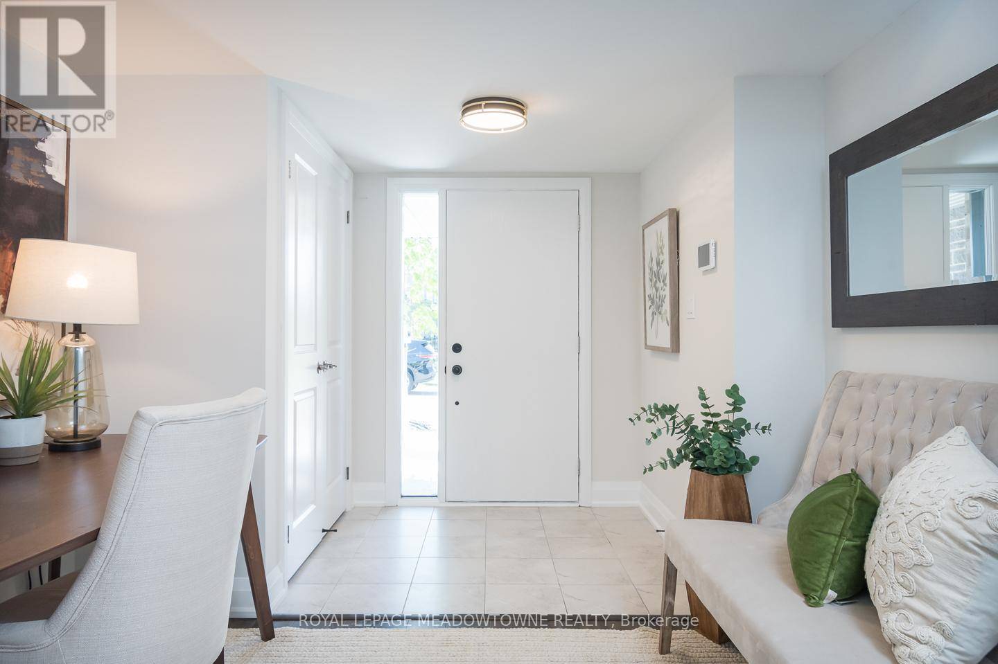Oakville (ga Glen Abbey), ON L6M5M1,2476 BADGER CRESCENT