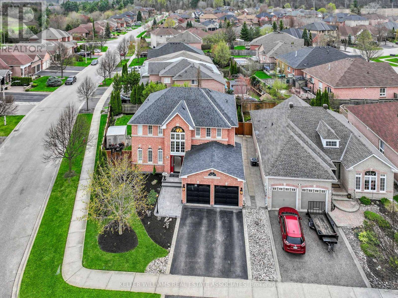 Halton Hills (georgetown), ON L7G6A4,15 JOHNSON CRESCENT