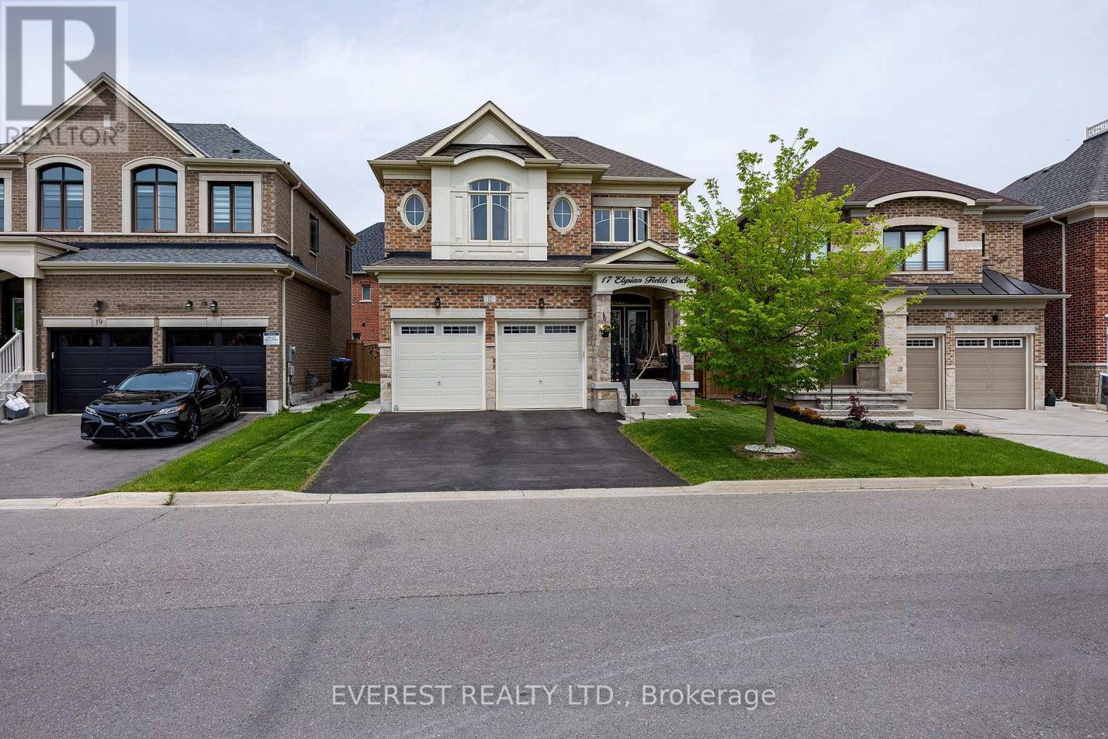 Brampton (bram West), ON L6Y6E9,17 ELYSIAN FIELD CIRCLE E