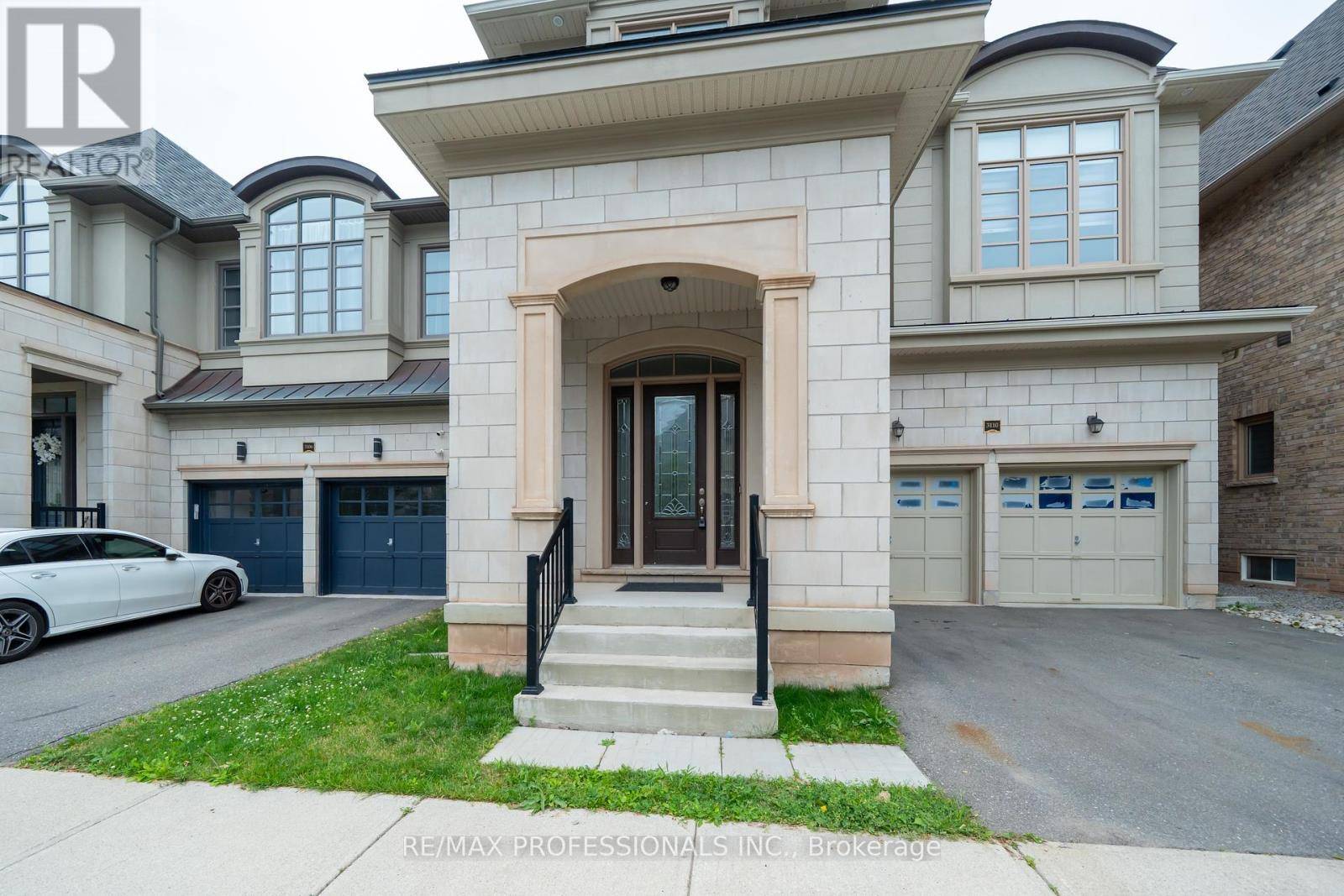 Oakville (go Glenorchy), ON L6H0V2,3110 MILLICENT AVENUE