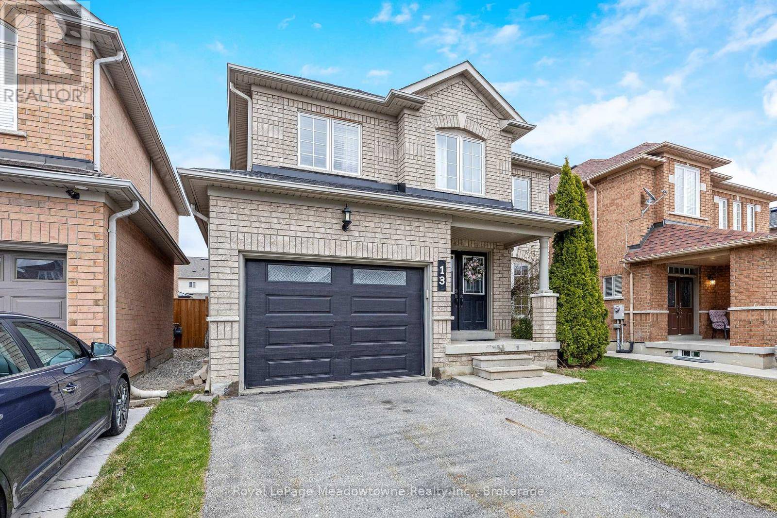 Milton (de Dempsey), ON L9T5P8,13 ROBARTS DRIVE