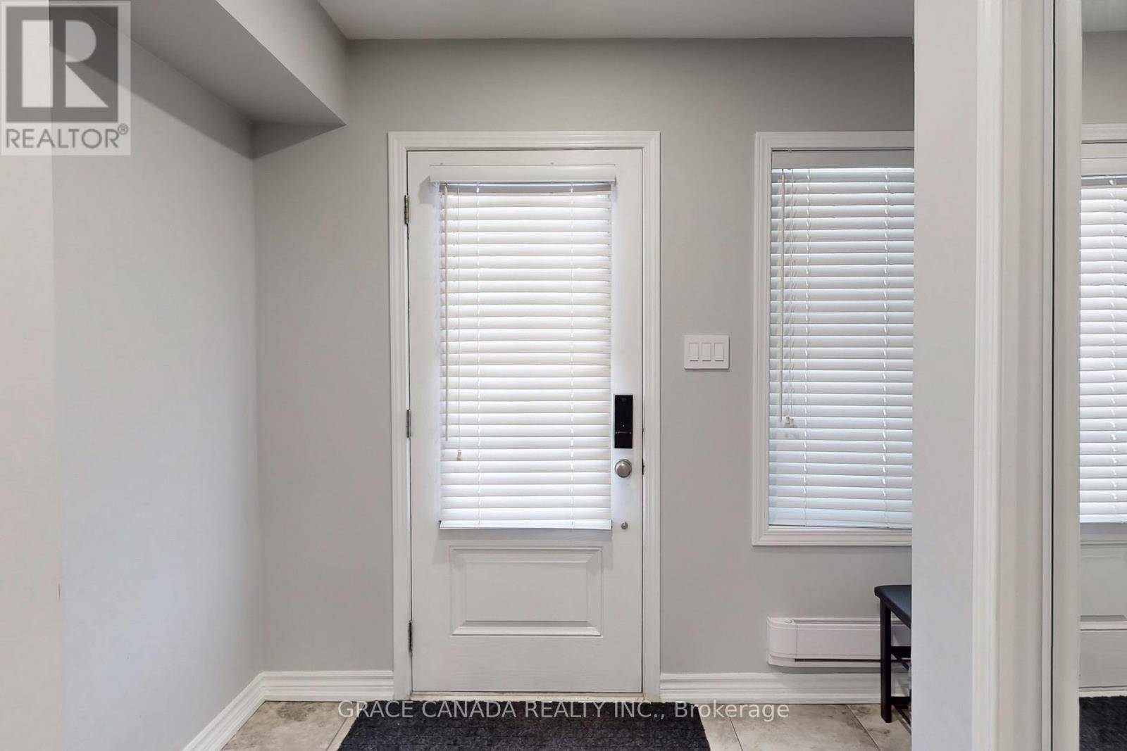 Oakville (go Glenorchy), ON L6M0V4,293 JEMIMA DRIVE