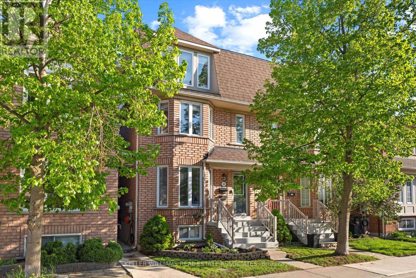 Toronto (junction Area), ON M6N5C6,43 VIELLA STREET
