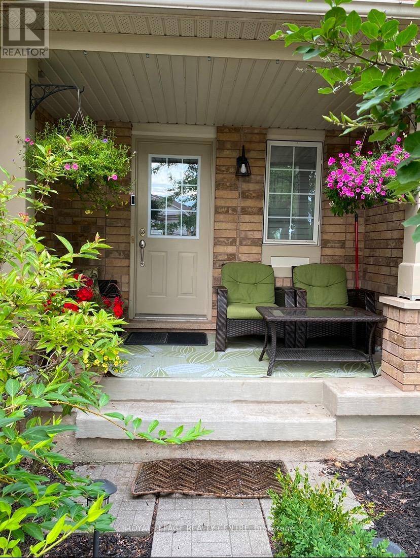 Oakville (wm Westmount), ON L6M4W9,2418 BAINTREE CRESCENT