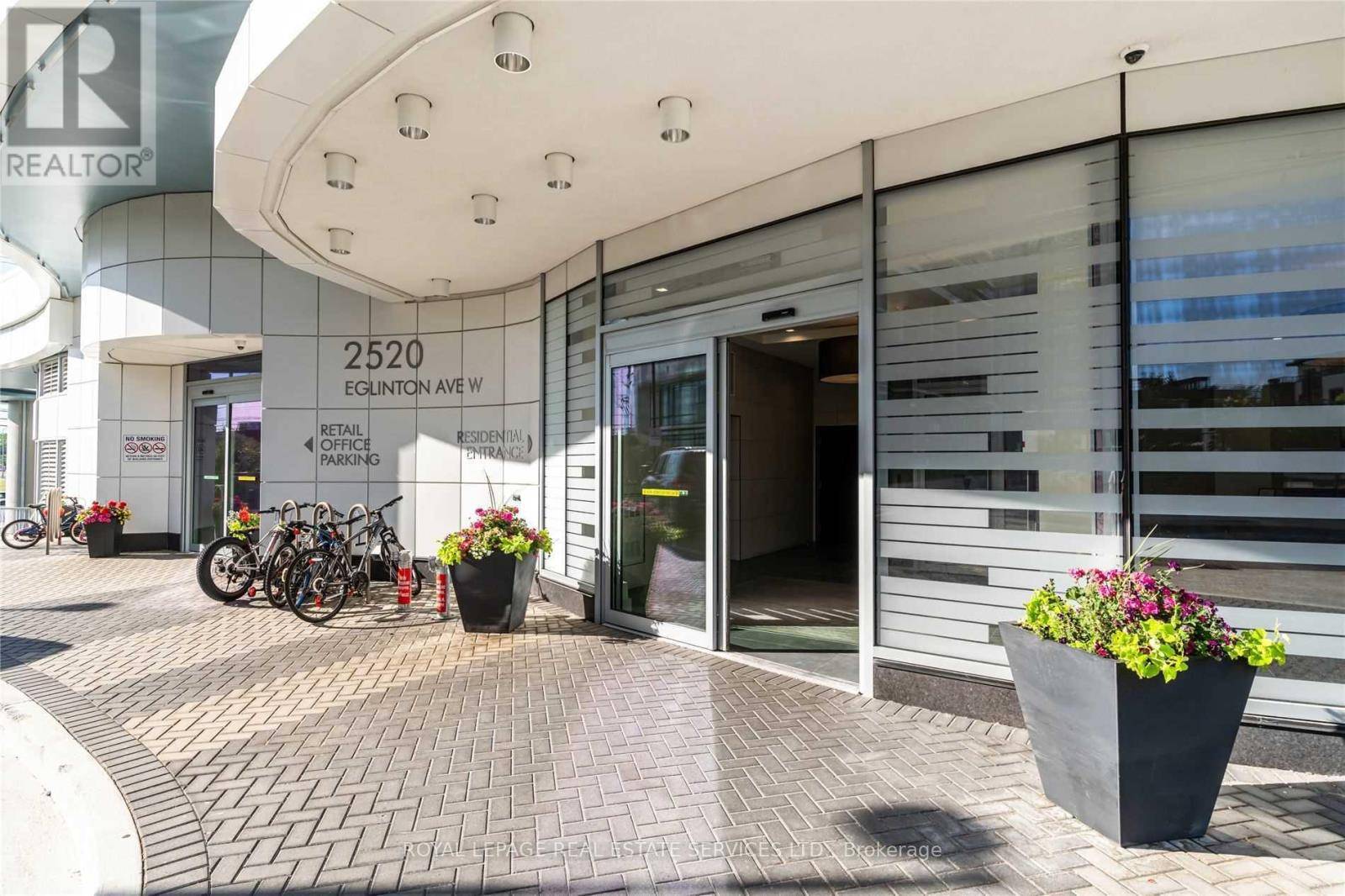 Mississauga (central Erin Mills), ON L5M0Y4,2520 Eglinton AVE West #718
