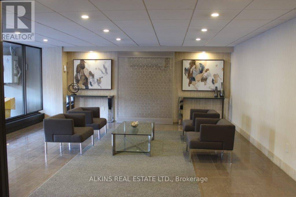 Toronto (high Park-swansea), ON M6S1A8,35 Ormskirk AVE #117